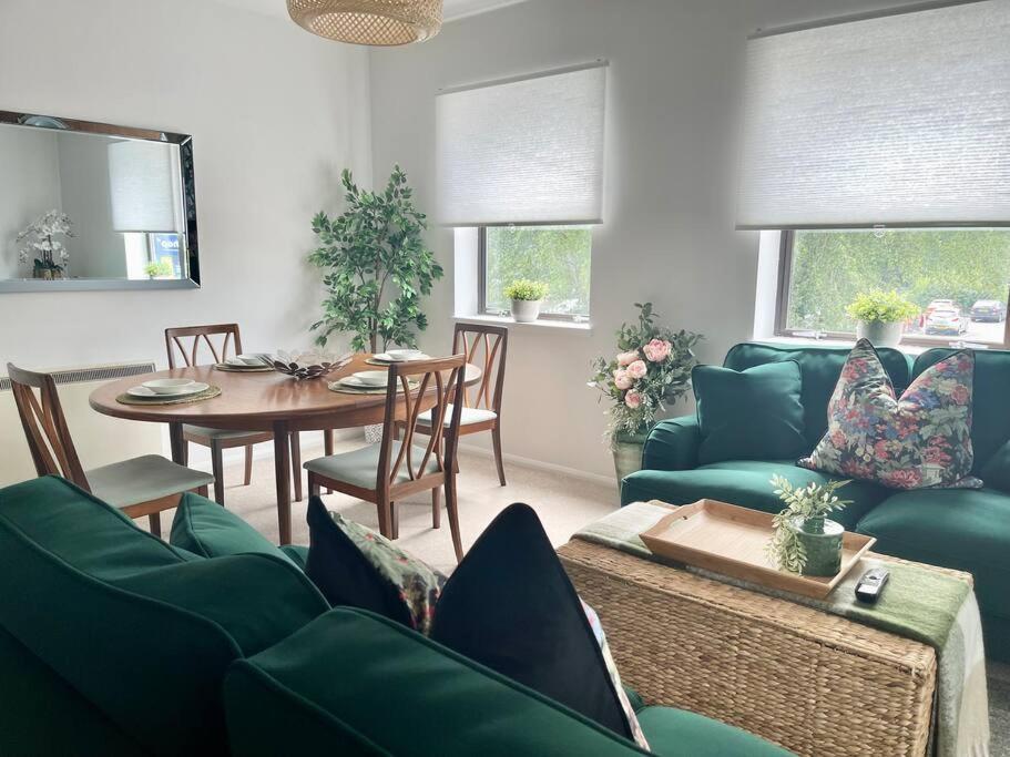 Luxury Spacious 2 Bed Apartment Shilton  Zewnętrze zdjęcie