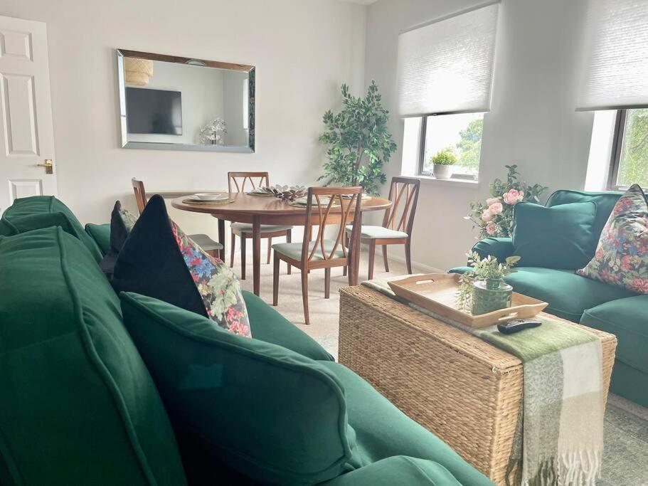 Luxury Spacious 2 Bed Apartment Shilton  Zewnętrze zdjęcie