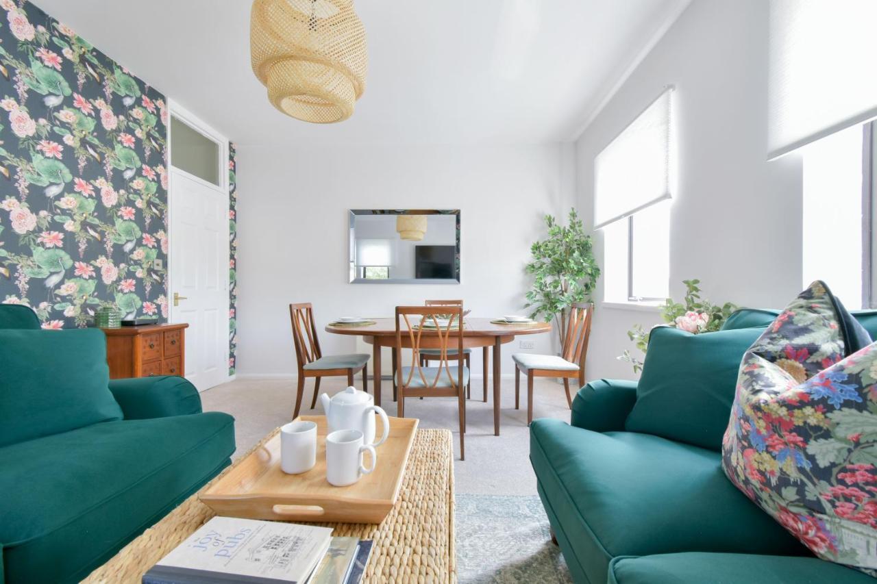 Luxury Spacious 2 Bed Apartment Shilton  Zewnętrze zdjęcie